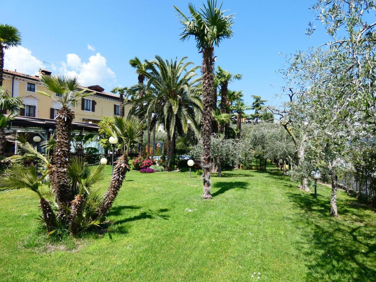 Residence Villa Degli Aranci Рива-дель-Гарда Экстерьер фото